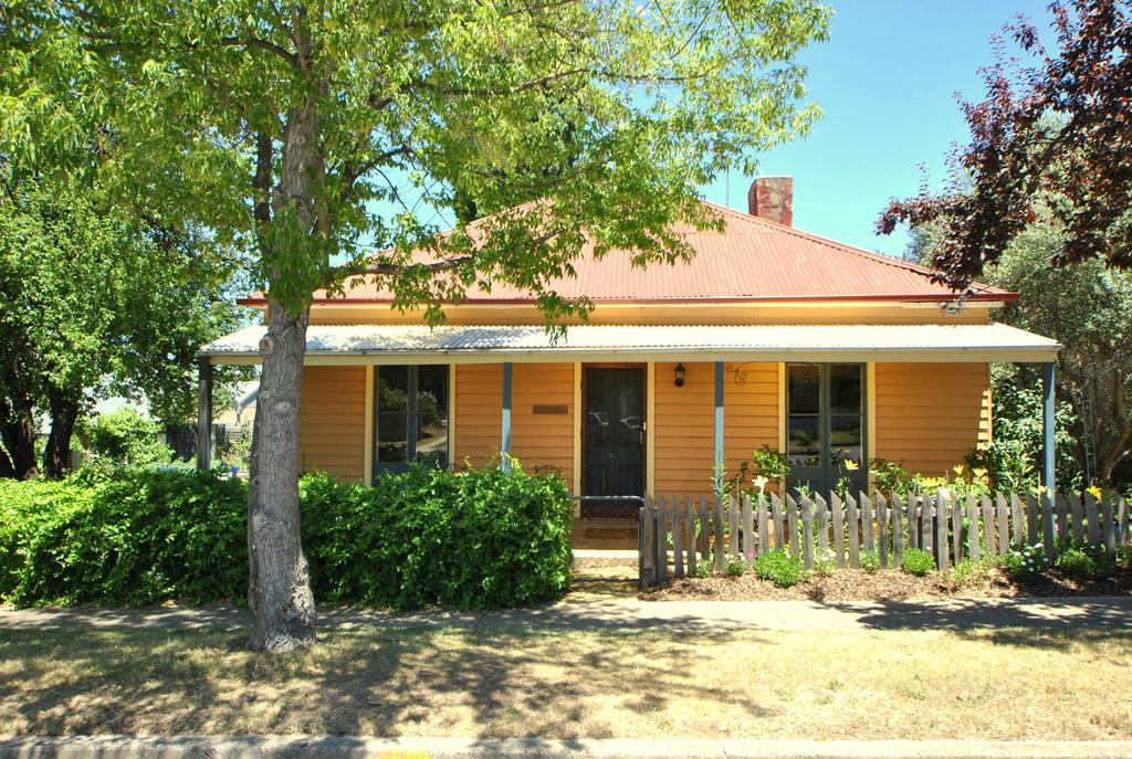 Cooma Cottage Номер фото